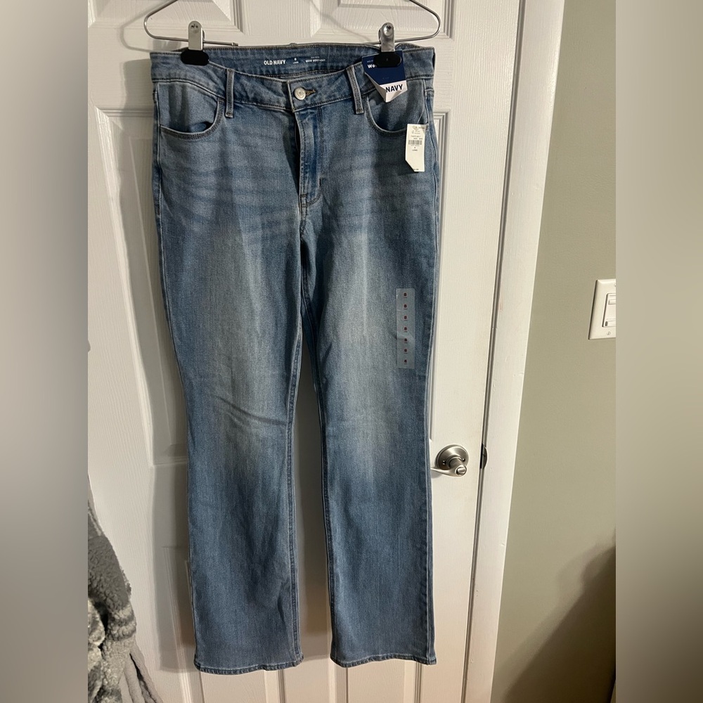 Brand new old navy mid-rise boot cut jeans, size 8 Long with tags